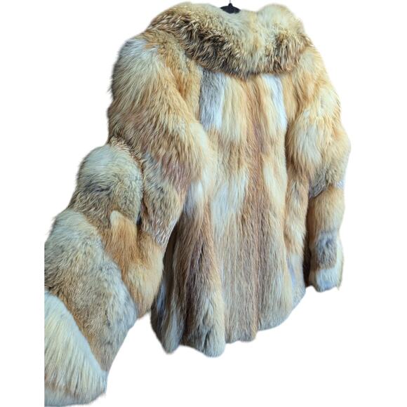 Vintage Real Red Fox Fur Jacket – Western Furs Canada – Size Medium - Picture 6 of 9